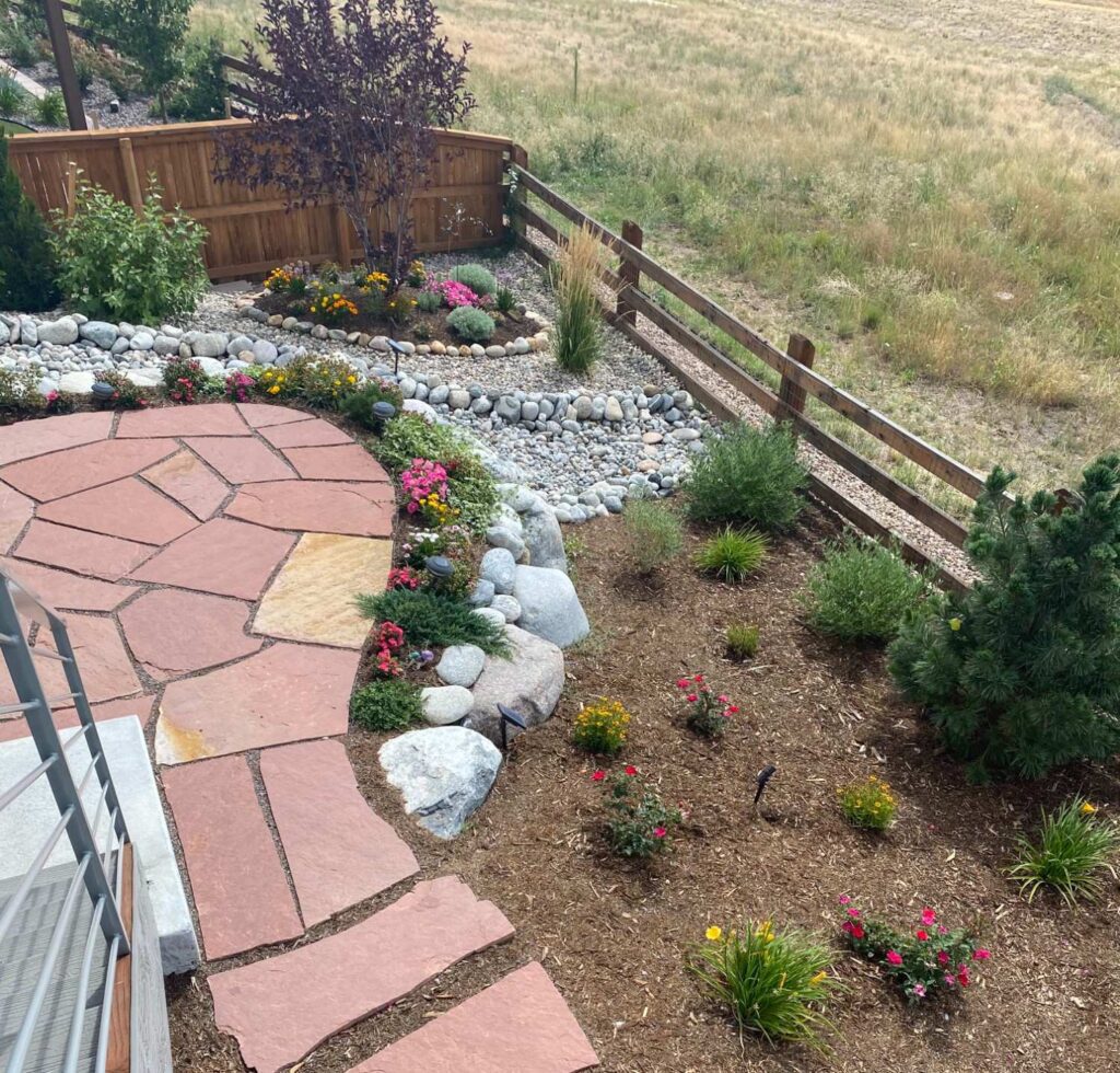 Flagstone patio by Thunderbird Design in Denver, CO