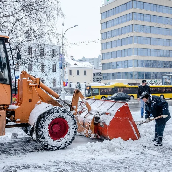 Commercial Snow Removal Services in Denver: What to Expect During Heavy Snowfall